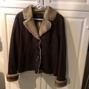 Super cute and warm Faux shearling jacket